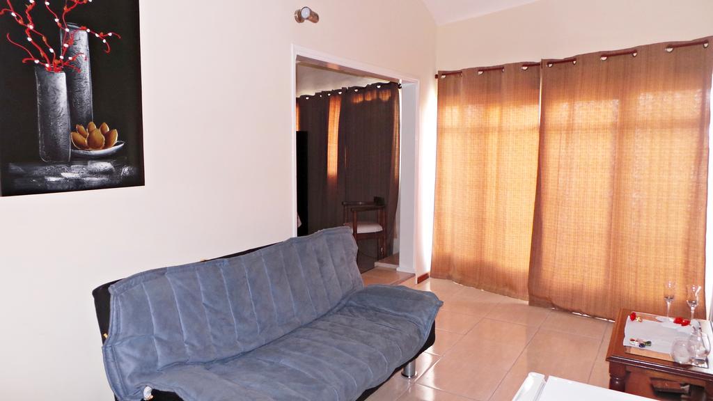 Petit Rivera Hotel Bilik gambar